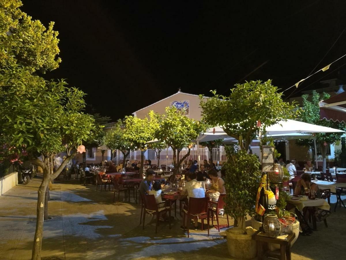 Ermita Casco Antiguo Apartment กัลเป ภายนอก รูปภาพ