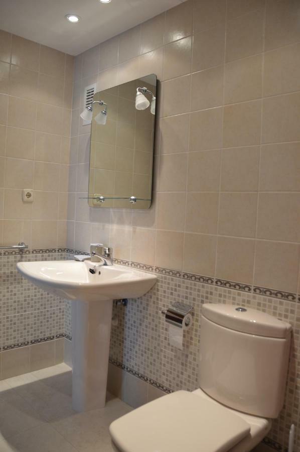 Ermita Casco Antiguo Apartment กัลเป ภายนอก รูปภาพ