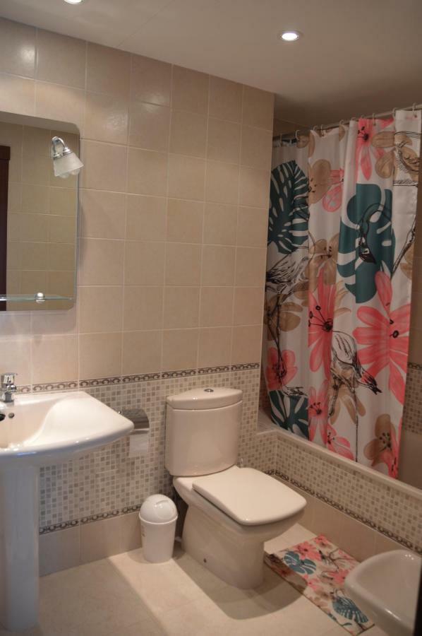 Ermita Casco Antiguo Apartment กัลเป ภายนอก รูปภาพ